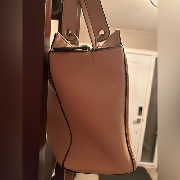 GUESS Handbag - Preloved - Picture 3 of 5